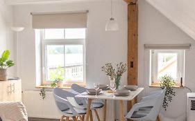 Klimatyczne apartamenty z widokiem na góry Sowie